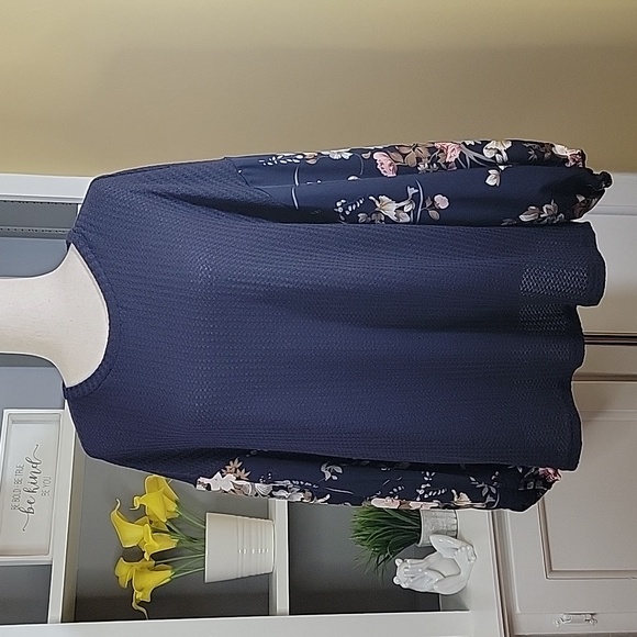 Navy Balloon Long Sleeve Top - Picture 5 of 7